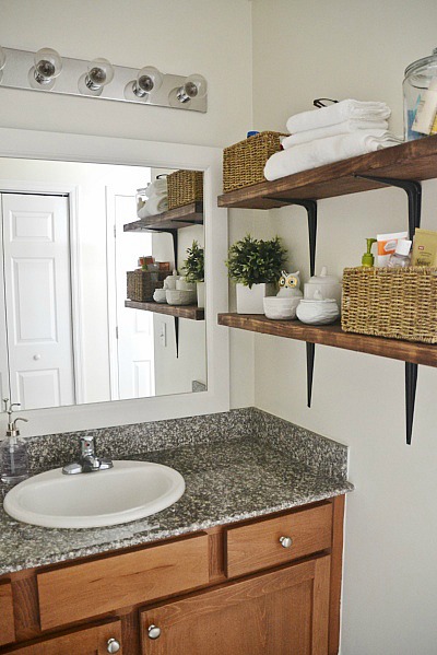 DIY framed bathroom mirrors - THE EASY WAY!! See how to frame your bathroom mirrors to make your bathrooms look amazing & it's so simple! A must pin!