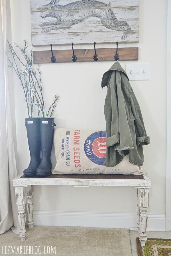 DIY Rustic Bench - So simple anyone can make it! 