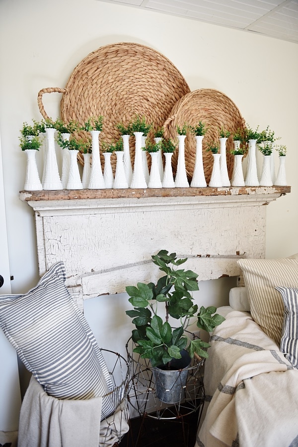 Simple spring decor - One look two different ways. See how to get this centerpiece look & the mantel look perfect for spring! 