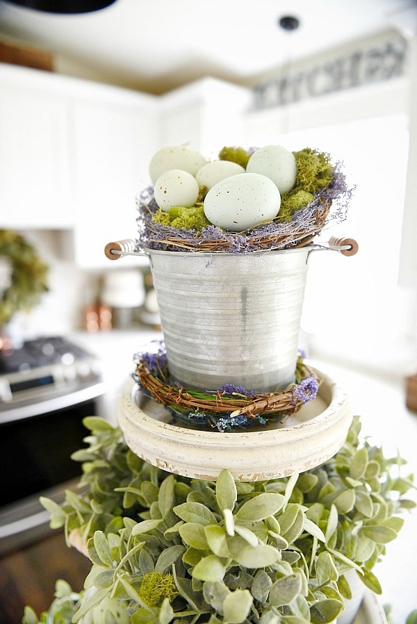 Spring tiered tray - spring cottage kitchen decor. A must pin for rustic farmhouse spring decor