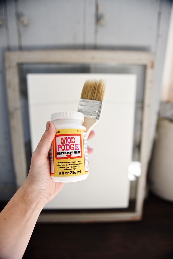 DIY antique window art - A quick & easy diy art idea. A must pin for super affordable diy art!! A great blog for farmhouse style and cottage style home decor ideas.