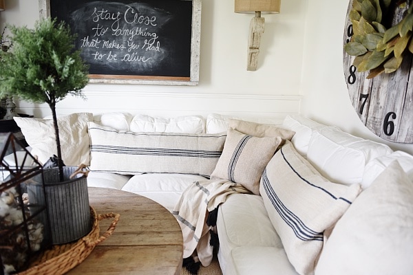 A great source for excellent quality grain sack pillows - a must pin for farmhouse style & cottage style authentic grain sack pillows.