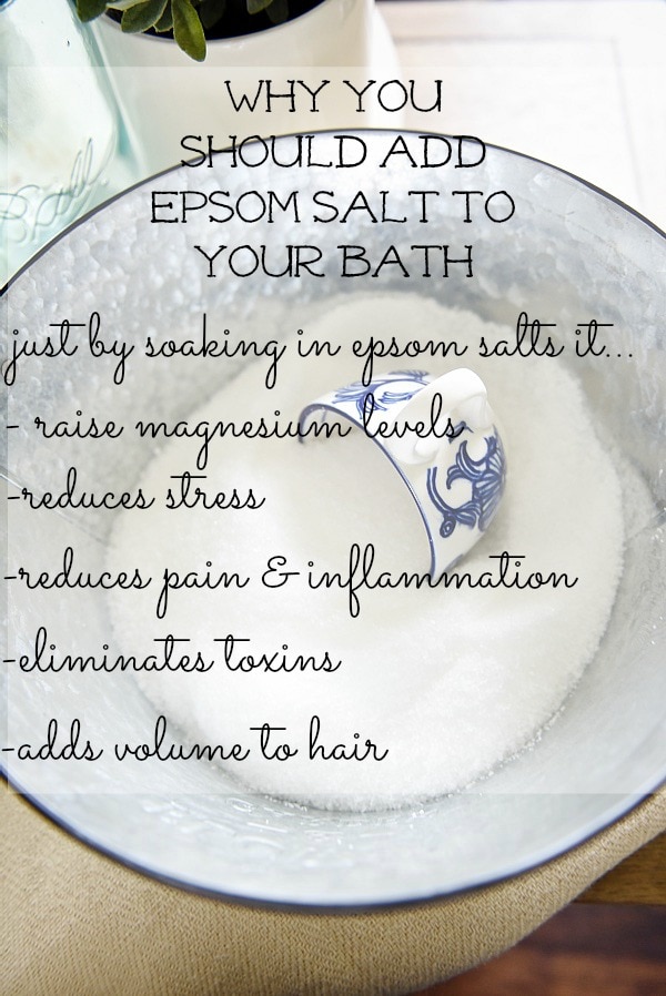 DIY epsom salt bath soak - great recipes for detoxifying epsom salt soak. A must pin for relaxing & calming bath soaks the natural way! 