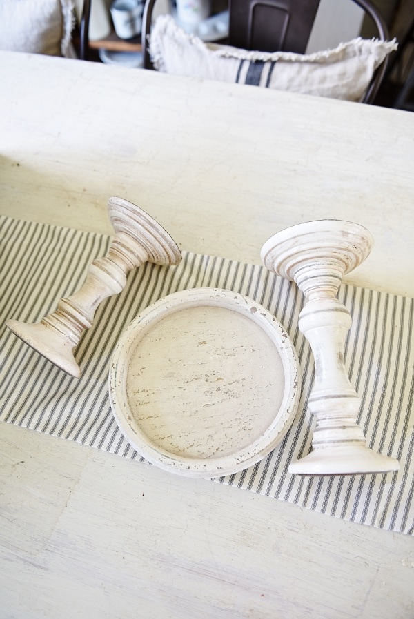 A must pin to make your own DIY three tiered tray. A super simple way to make an customizeable three tiered tray for any room in your home. Great for rustic farmhouse decor & cottage style decor kitchens. 