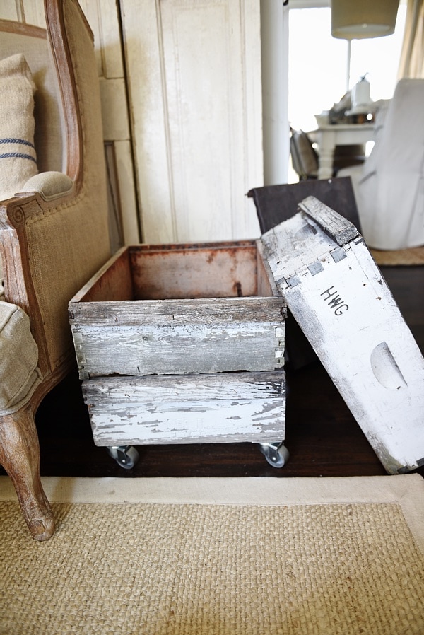 DIY rustic beehive end table - A must pin to make an easy rustic end table out of some antique finds. Great for farmhouse style living rooms!