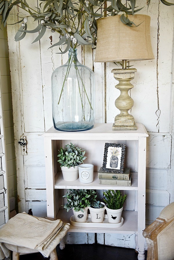 Vintage Radio turned bookshelf - A great piece for a nightstand, shelving, & so much more. Makeover done with the new Magnolia paint in Antique Rose the best blush pink paint color. 