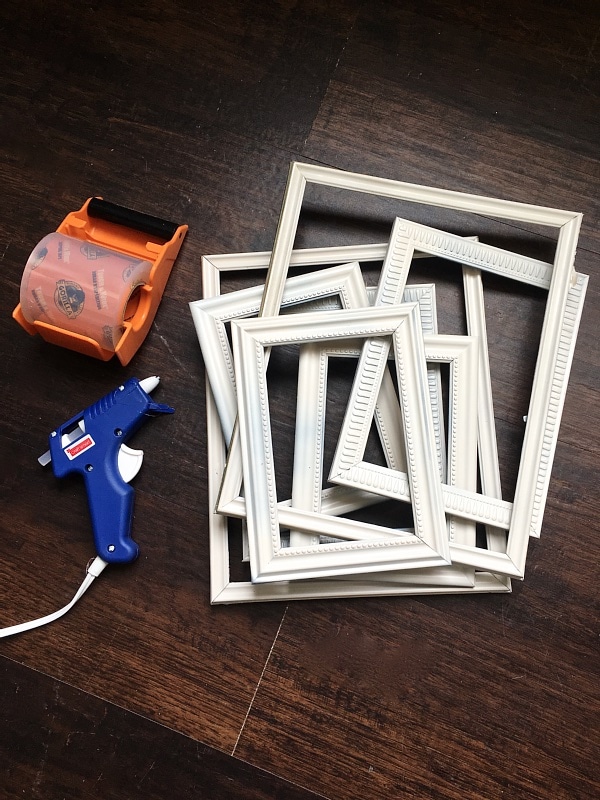 Super easy DIY terrarium that costs $8! So versatile & a great DIY project for home decor in any room of your home. A must pin & a must try! 