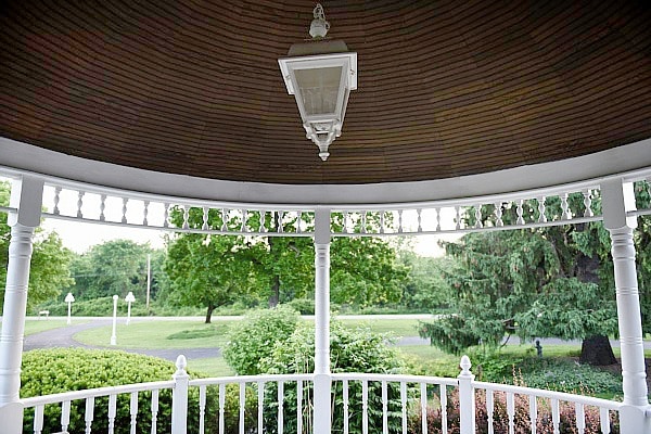 LizMarieBlog.com farmhouse - the beginning 