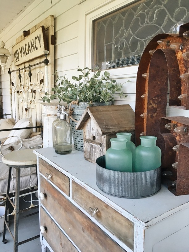 DIY cottage style sea foam sea glass bottles - The EASIEST way to get the sea glass look!! Great for farmhouse style or cottage style decor in any room! 
