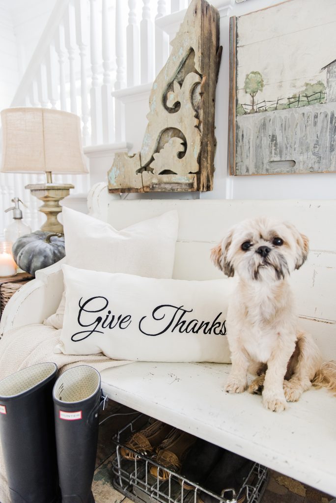 Cozy rustic fall farmhouse entryway - A cozy cottage/farmhouse style entryway with a church pew & other cozy elements. 