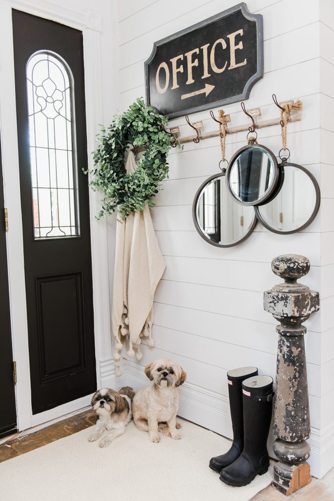 Cozy rustic fall farmhouse entryway - A cozy cottage/farmhouse style entryway with a church pew & other cozy elements. 