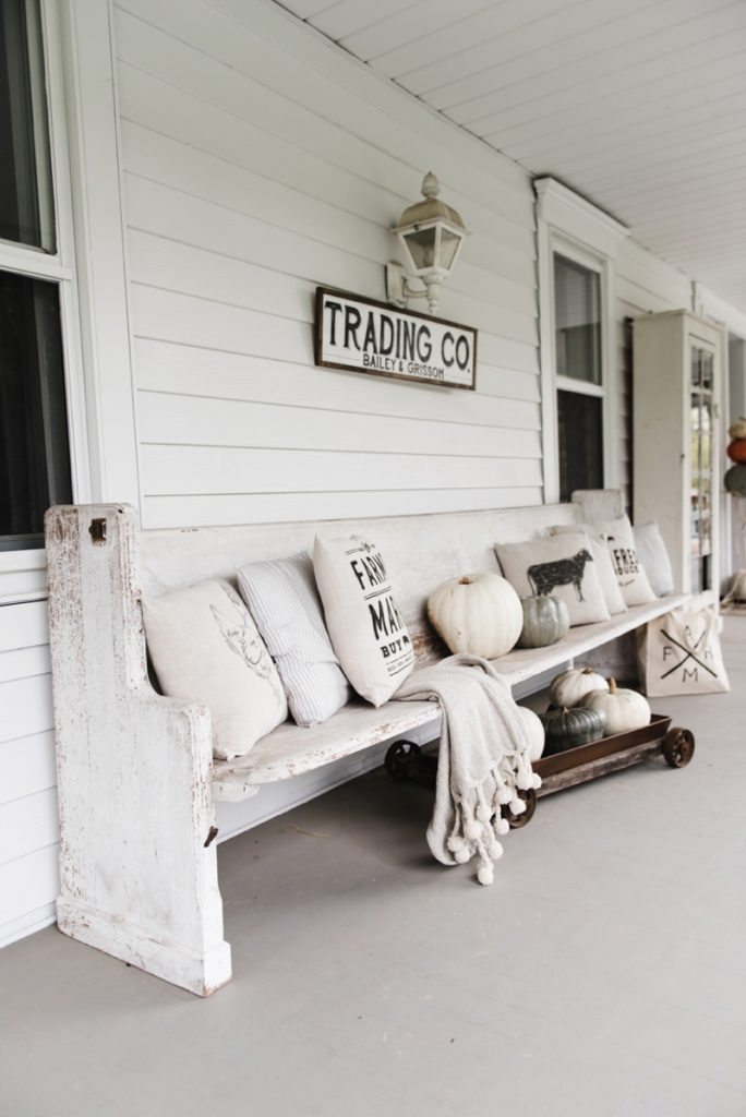 Farmhouse style porch - Church pew and farmhouse pillows on a porch... the perfect combo. 