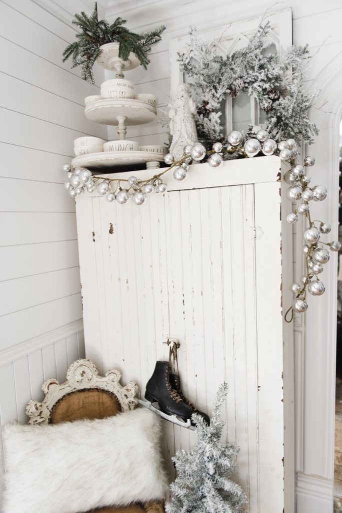 Farmhouse Christmas Cabinet & Rustic Santa - A must pin for rustic farmhouse Christmas decor!