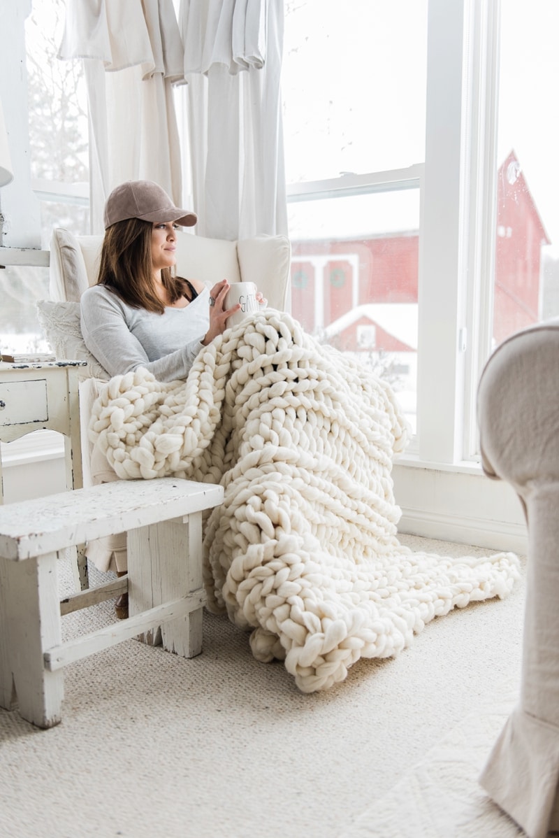 Winter decor - chunky wool knitted blankets