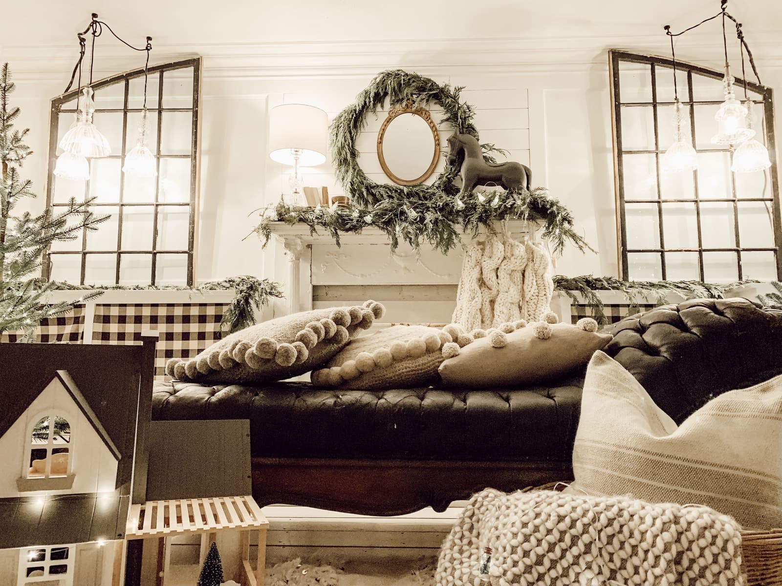 Farmhouse Christmas Decor