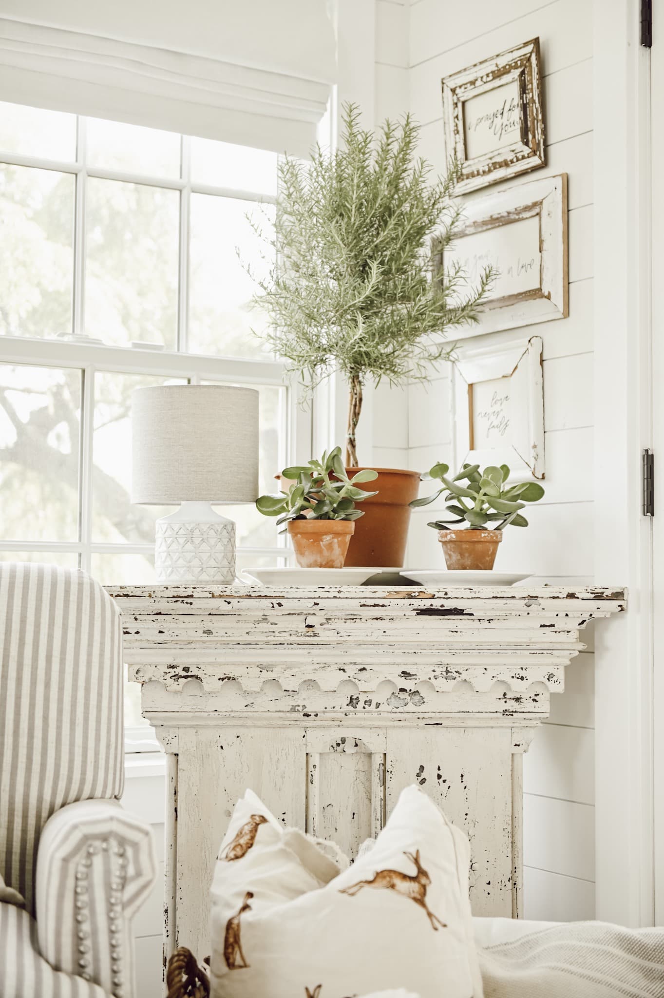 Extra cozy blankets and pillows are always a great addition to a sitting corner