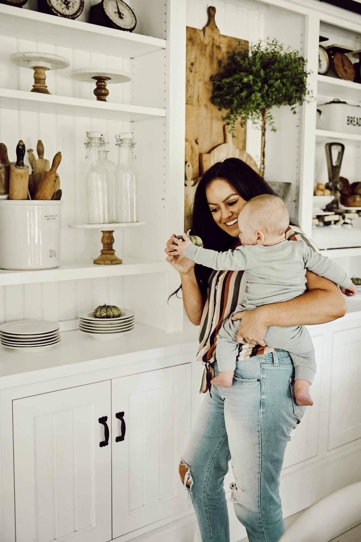 easy and simple ways to add fall decor to any room