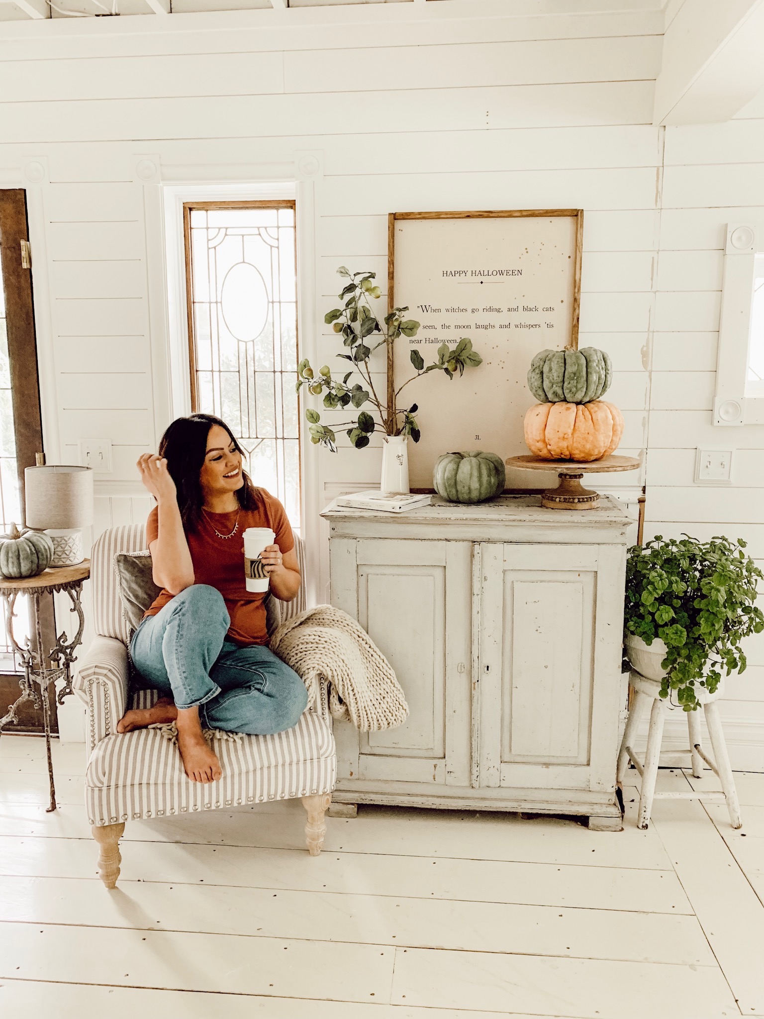 Cozy fall reading corner