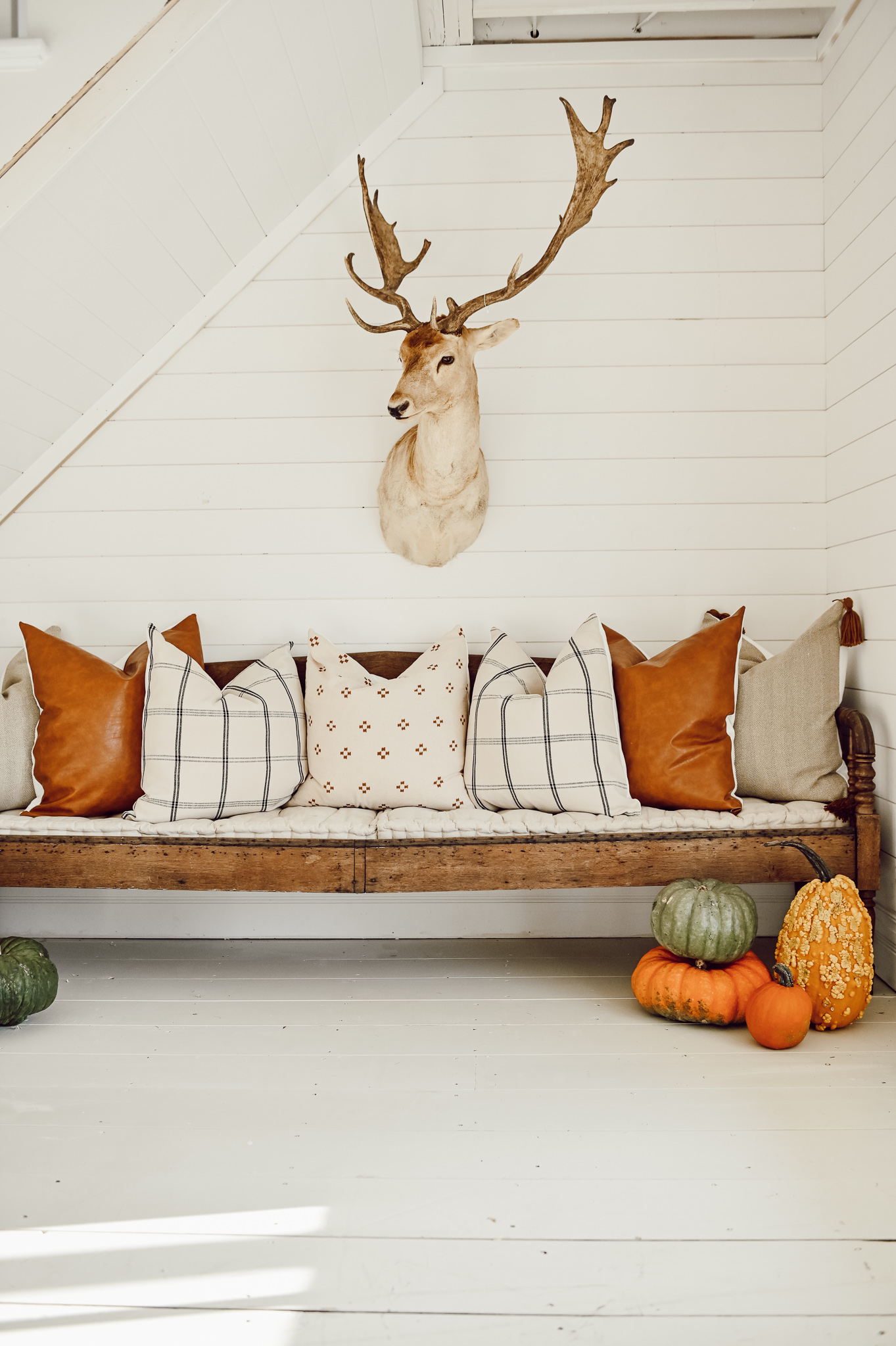 Cozy Cove Fall Entryway